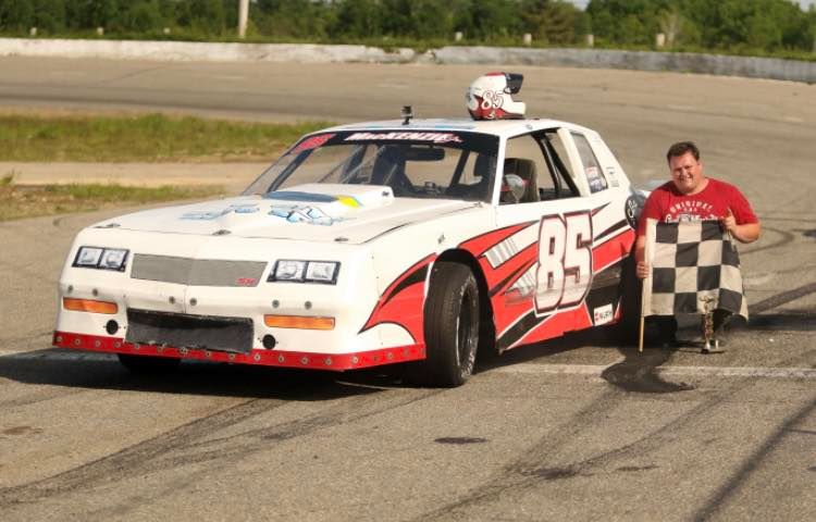 Kenny MacKenzie Jr Captures Street Stock 40-Lap Feature at Speedway Miramichi (NB)