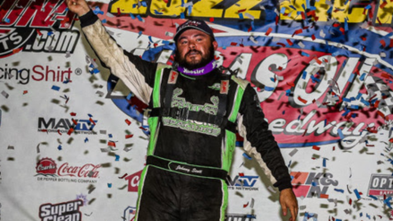 Johnny Scott Shines, Hangs on to Capture 16th Annual CMH Diamond Nationals at Lucas Oil Speedway (MO)